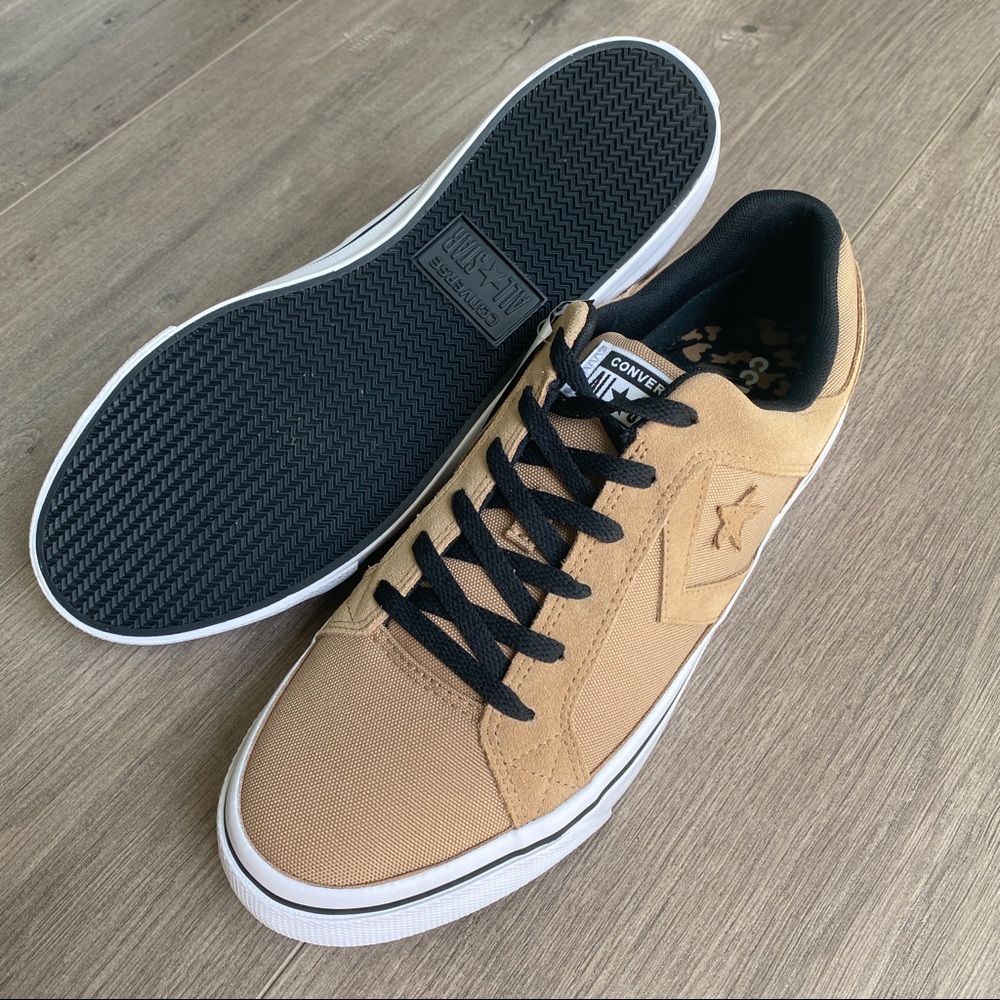 NWT Converse Distrito OX - Picture 2 of 8